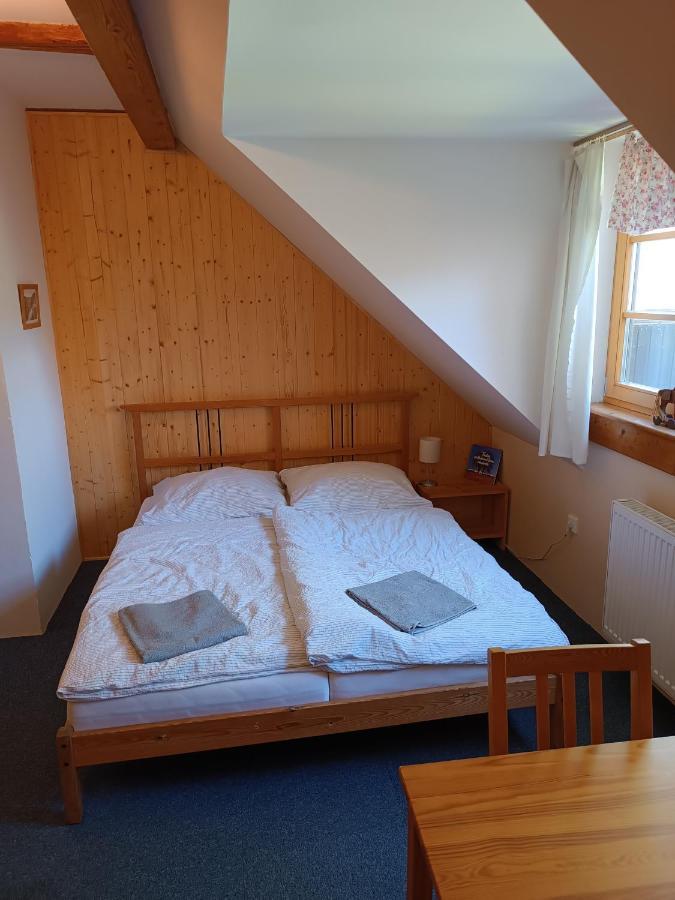 Apartmány Mladé Buky Kültér fotó